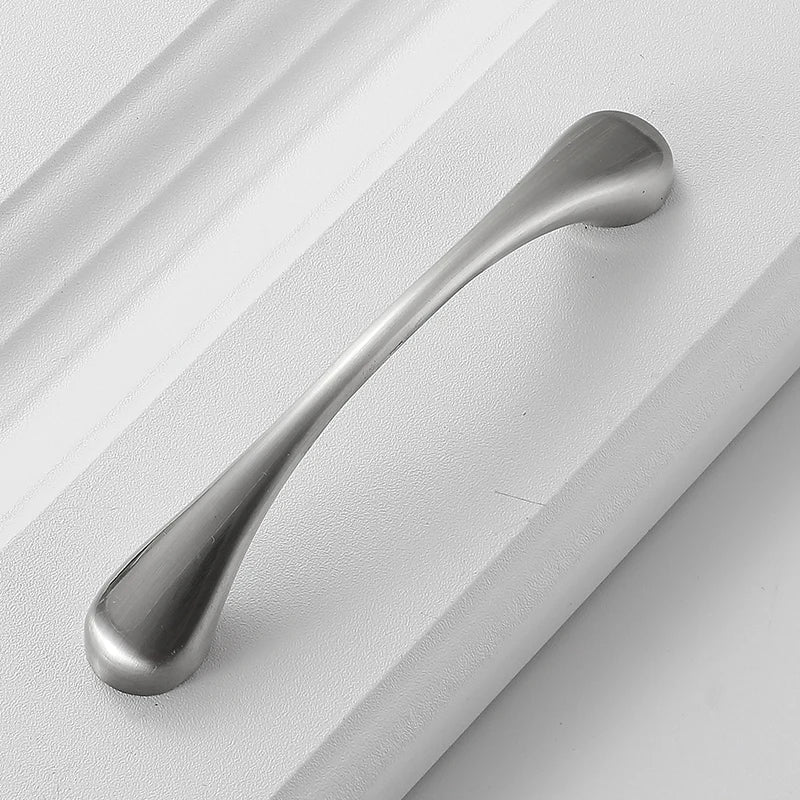 Keets Modern Elegant Silver Door Handles And Knobs