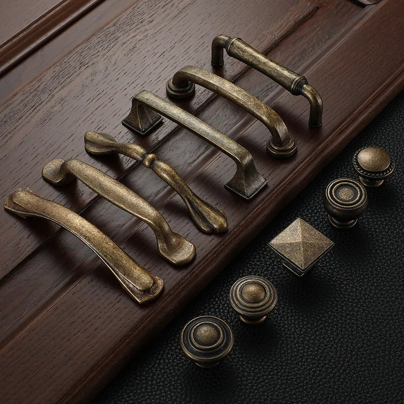 Traditional Retro Cupboard Pull Handles And Knobs Metal Antique Brass