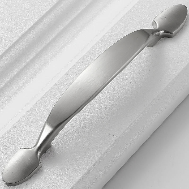 Keets Modern Elegant Silver Door Handles And Knobs