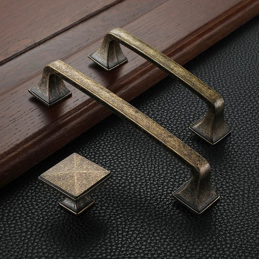 Traditional Retro Cupboard Pull Handles And Knobs Metal Antique Brass