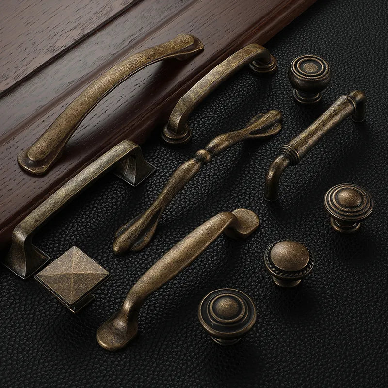 Traditional Retro Cupboard Pull Handles And Knobs Metal Antique Brass