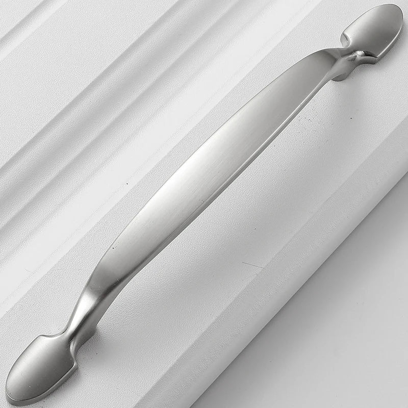 Keets Modern Elegant Silver Door Handles And Knobs