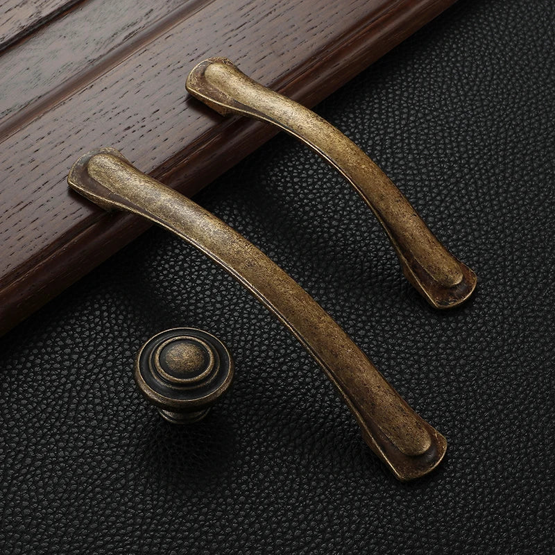 Traditional Retro Cupboard Pull Handles And Knobs Metal Antique Brass